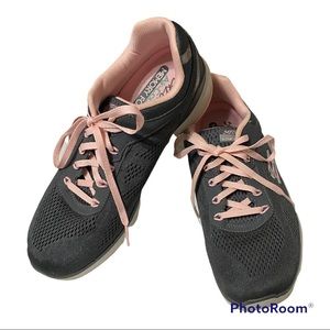 Skechers Light Weight Memory Foam- Women's Size 10, Color Charcoal Gray